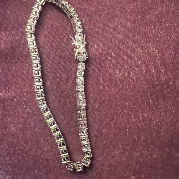 925  Mo Silver Tennis Bracelet with CZ's and Dual Lock Slip Clasp, 7 1/4 Long! - Picture 3 of 14